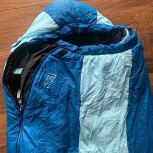 Mountain hardwear laminina 20 sleeping bag